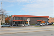 2505 N MAYFAIR RD, a Contemporary small office building, built in Wauwatosa, Wisconsin in 1964.