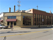 434 E WALNUT ST, a Commercial Vernacular gas station/service station, built in Green Bay, Wisconsin in 1930.