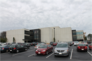 3333 N MAYFAIR RD, a Contemporary large office building, built in Wauwatosa, Wisconsin in 1972.