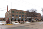 16 N BROOKE ST 16 N BROOKE ST, a Astylistic Utilitarian Building industrial bldg/manufacturing facility, built in Fond du Lac, Wisconsin in 1919.