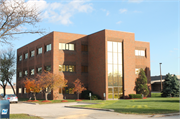 3636 N 124TH ST, a Contemporary large office building, built in Wauwatosa, Wisconsin in 1983.