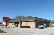 11120 W BLUEMOUND RD, a Contemporary restaurant/supper club, built in Wauwatosa, Wisconsin in 1977.