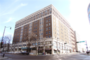 119-123 W WASHINGTON AVE, a English Revival Styles hotel/motel, built in Madison, Wisconsin in 1924.