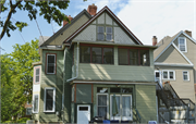 924 CASS ST, a Queen Anne house, built in La Crosse, Wisconsin in 1890.