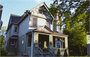 924 CASS ST, a Queen Anne house, built in La Crosse, Wisconsin in 1890.