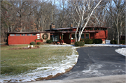 S33 W26902 HAWTHORNE HOLLOW DR, a Contemporary house, built in Waukesha, Wisconsin in 1950.