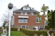 305 W MAIN ST 305 W MAIN ST, a American Foursquare religious residence, built in Dickeyville, Wisconsin in 1930.