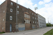 615 S Marquette ST 615 S Marquette ST, a Astylistic Utilitarian Building industrial bldg/manufacturing facility, built in Racine, Wisconsin in 1876.