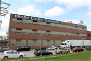 1101 W ST PAUL AVE, a Astylistic Utilitarian Building industrial bldg/manufacturing facility, built in Milwaukee, Wisconsin in 1951.