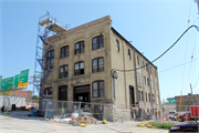 422 N 15TH ST, a Astylistic Utilitarian Building industrial building, built in Milwaukee, Wisconsin in 1901.