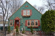 340 BROAD ST, a Front Gabled house, built in Menasha, Wisconsin in 1930.