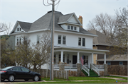 343 BROAD ST 343 BROAD ST, a American Foursquare house, built in Menasha, Wisconsin in 1910.