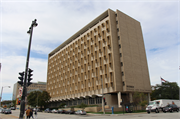 819 N 6TH ST, a Contemporary large office building, built in Milwaukee, Wisconsin in 1961.