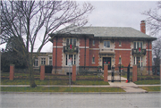 2221 N TERRACE AVE, a Neoclassical/Beaux Arts house, built in Milwaukee, Wisconsin in 1905.