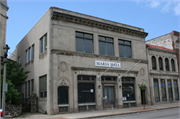 929 W HISTORIC MITCHELL ST, a Neoclassical/Beaux Arts small office building, built in Milwaukee, Wisconsin in 1924.