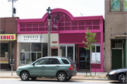 1023 W HISTORIC MITCHELL ST (AKA 1025-1027 W MITCHELL ST), a Commercial Vernacular small retail building, built in Milwaukee, Wisconsin in 1913.