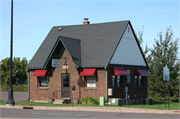 601 LAKE SHORE DR W, a Side Gabled small office building, built in Ashland, Wisconsin in 1931.