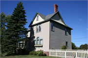 1100 2ND AVE W, a Queen Anne house, built in Ashland, Wisconsin in .