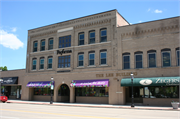 124 N BROADWAY, a Commercial Vernacular lodging-hotel, built in De Pere, Wisconsin in 1899.