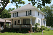 620 N HURON ST, a American Foursquare house, built in De Pere, Wisconsin in 1915.
