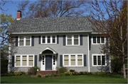 1120 FOX RIVER DR, a Colonial Revival/Georgian Revival house, built in De Pere, Wisconsin in 1921.