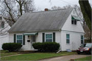 2801 MYRTLE ST, a Side Gabled house, built in Madison, Wisconsin in 1947.