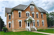 104 W MAIN ST, a Italianate house, built in Evansville, Wisconsin in 1884.