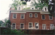 903 N BROADWAY ST, a Colonial Revival/Georgian Revival house, built in De Pere, Wisconsin in 1922.