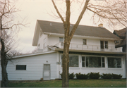 1106 SHERMAN AVE, a Prairie School house, built in Madison, Wisconsin in 1914.