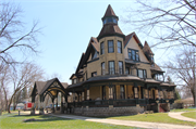 406 MULBERRY ST, a Queen Anne house, built in Lake Mills, Wisconsin in 1881.