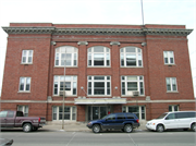 182 N CENTRAL AVE, a Neoclassical/Beaux Arts city hall, built in Richland Center, Wisconsin in 1911.