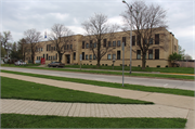 627 MAIN ST, a Art/Streamline Moderne elementary, middle, jr.high, or high, built in Darlington, Wisconsin in 1936.