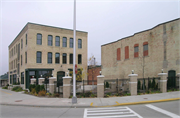 101 S CENTRAL AVE, a Commercial Vernacular hotel/motel, built in Marshfield, Wisconsin in 1887.