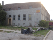 305 S 3RD ST, a Astylistic Utilitarian Building warehouse, built in Milwaukee, Wisconsin in 1905.