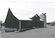 N1189 US HIGHWAY 41, a Astylistic Utilitarian Building barn, built in Grover, Wisconsin in 1900.