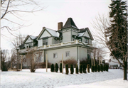 324 CENTER ST, a Queen Anne house, built in Kewaunee, Wisconsin in 1889.