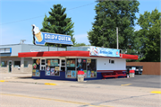 551 E GRAND AVE, a Commercial Vernacular restaurant, built in Wisconsin Rapids, Wisconsin in 1954.