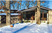 3975 PLYMOUTH CIR, a Contemporary house, built in Madison, Wisconsin in 1961.