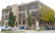 301 S BLOUNT ST / 706 WILLIAMSON ST, a Commercial Vernacular industrial building, built in Madison, Wisconsin in 1898.