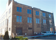 301 S BLOUNT ST / 706 WILLIAMSON ST, a Commercial Vernacular industrial bldg/manufacturing facility, built in Madison, Wisconsin in 1898.