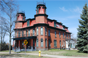 Kuhl, Christina, House, a Building.