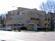 2 W GORHAM ST, a Art/Streamline Moderne hospital/medical clinic, built in Madison, Wisconsin in 1885.