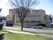 2 W GORHAM ST, a Art/Streamline Moderne hospital/medical clinic, built in Madison, Wisconsin in 1885.
