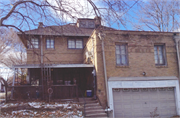 2048 N HI-MOUNT BLVD, a Prairie School house, built in Milwaukee, Wisconsin in 1922.