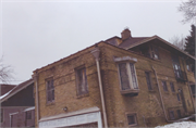 2048 N HI-MOUNT BLVD, a Prairie School house, built in Milwaukee, Wisconsin in 1922.