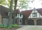 1016 E LEXINGTON BLVD, a English Revival Styles house, built in Whitefish Bay, Wisconsin in 1924.