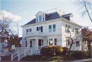 2803 E BRADFORD AVE, a Colonial Revival/Georgian Revival house, built in Milwaukee, Wisconsin in 1900.