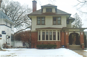 1750 N HI-MOUNT BLVD, a Arts and Crafts house, built in Milwaukee, Wisconsin in 1916.