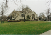 Simmons, Gilbert M., Memorial Library, a Building.