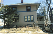 1727 SUMMIT AVE, a Prairie School house, built in Madison, Wisconsin in 1909.